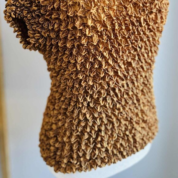 Vintage Radiance Antique Gold Silk-Blend Popcorn Crinkle Stretch Top – US M - Picture 2 of 13